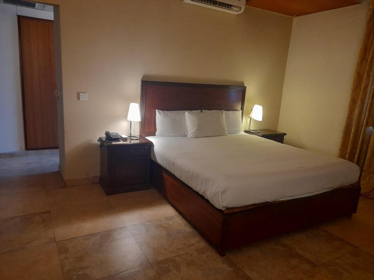 Shalimar Tower Hotel Lahore Eksteriør bilde