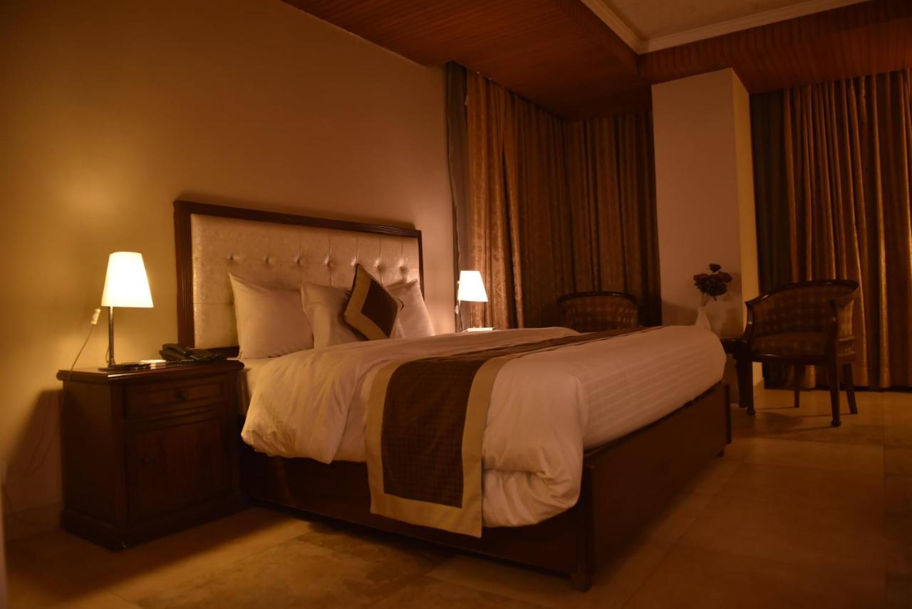 Shalimar Tower Hotel Lahore Eksteriør bilde